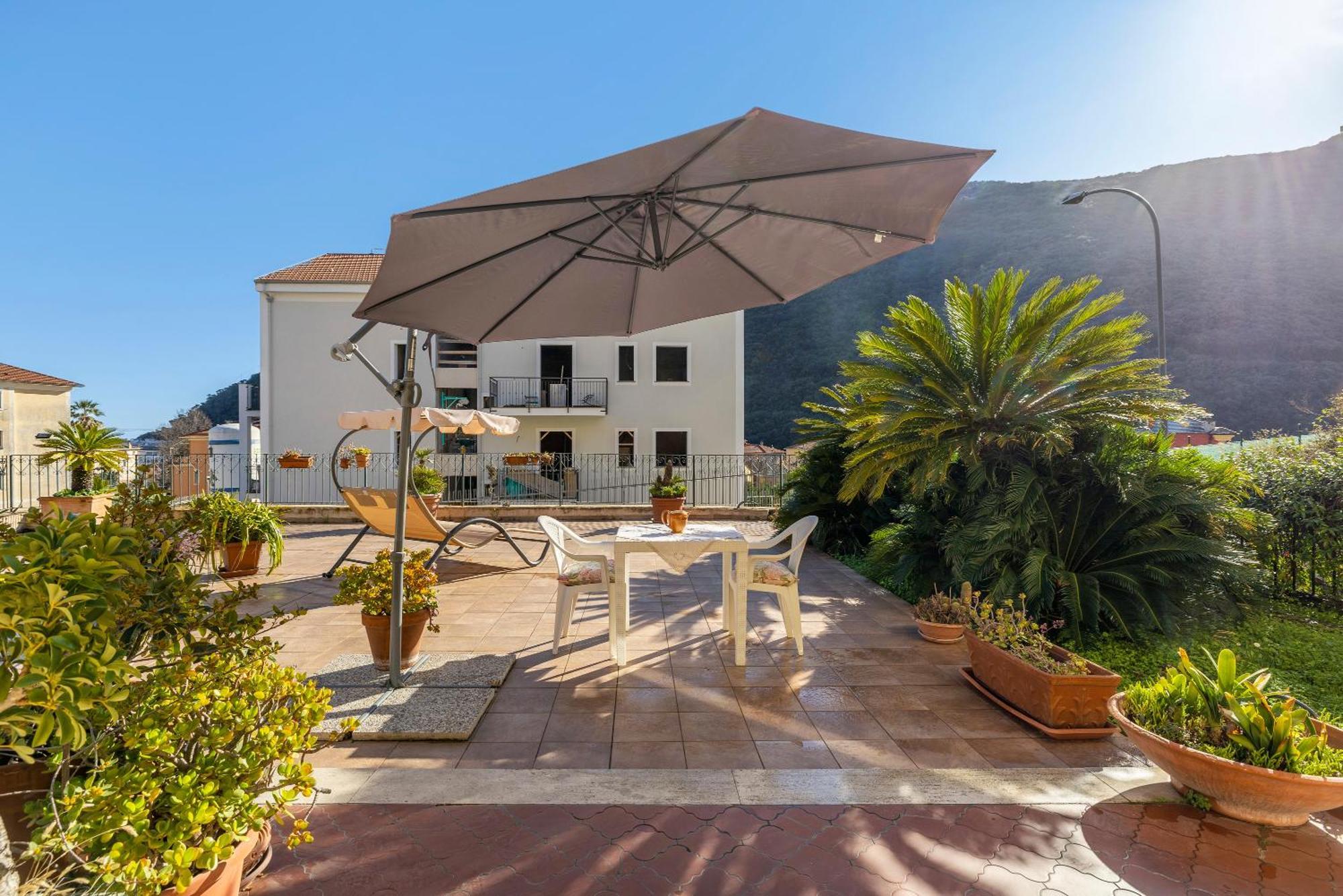Appartement La Terrazza Di Elico à Finale Ligure Extérieur photo